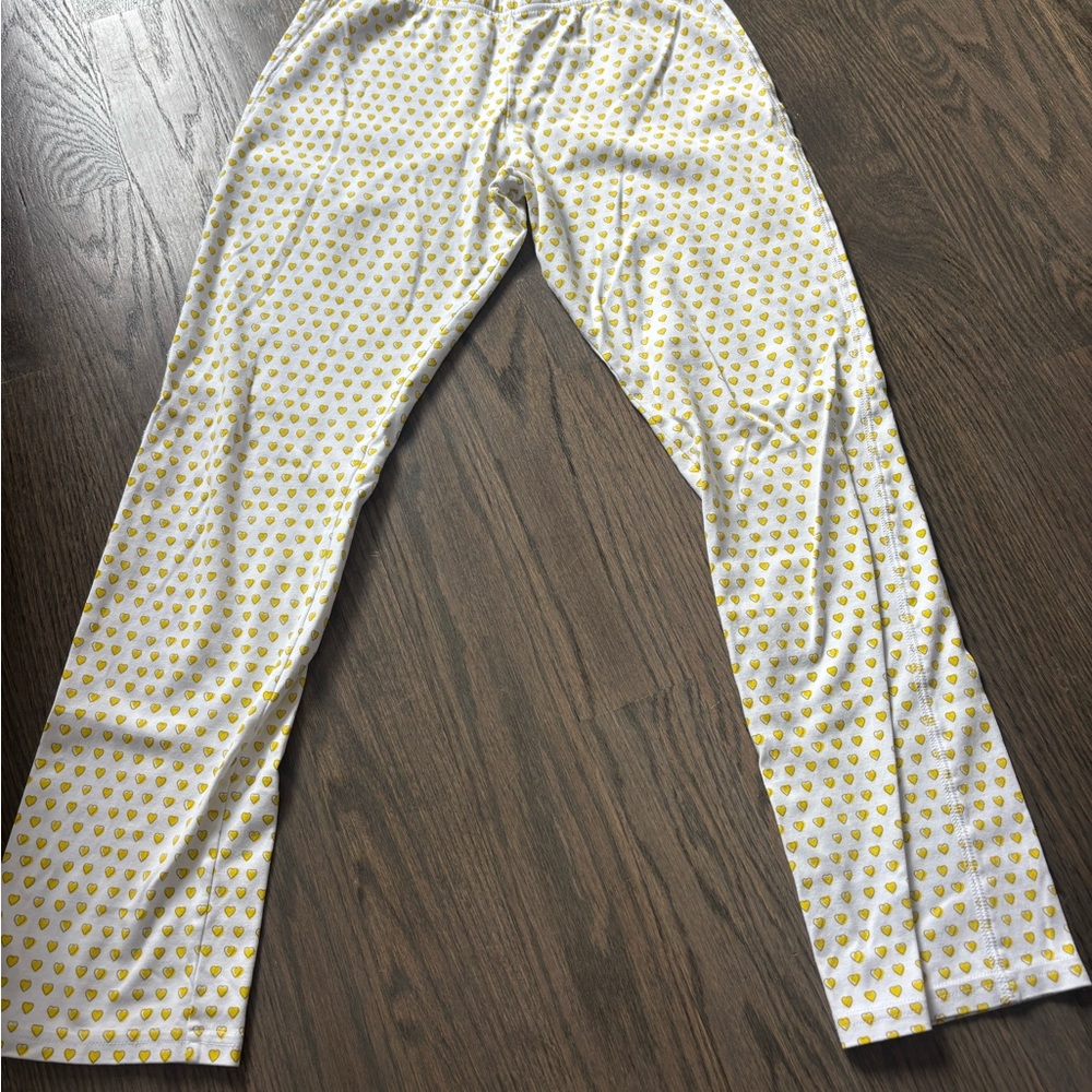 Roller Rabbit White Set with Yellow Heart Design - Picture 3 of 6